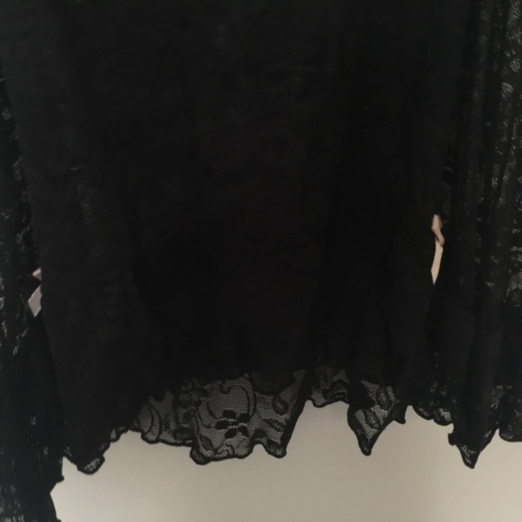 Black lace camisole - Picture 5 of 6